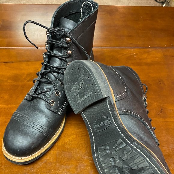 red wing black harness